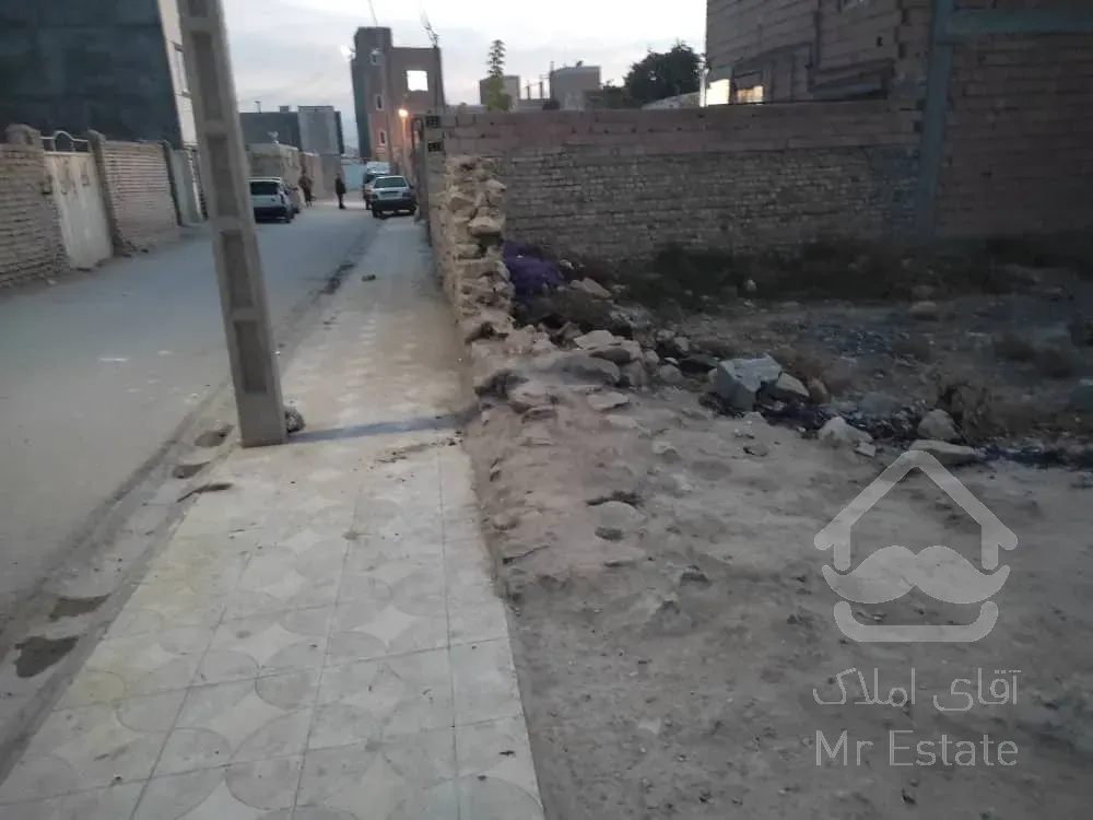 زمین مسکوتی ۲۱۳ مترمربع