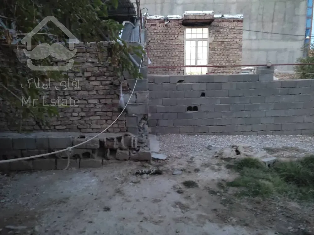 زمین مسکوتی ۲۱۳ مترمربع