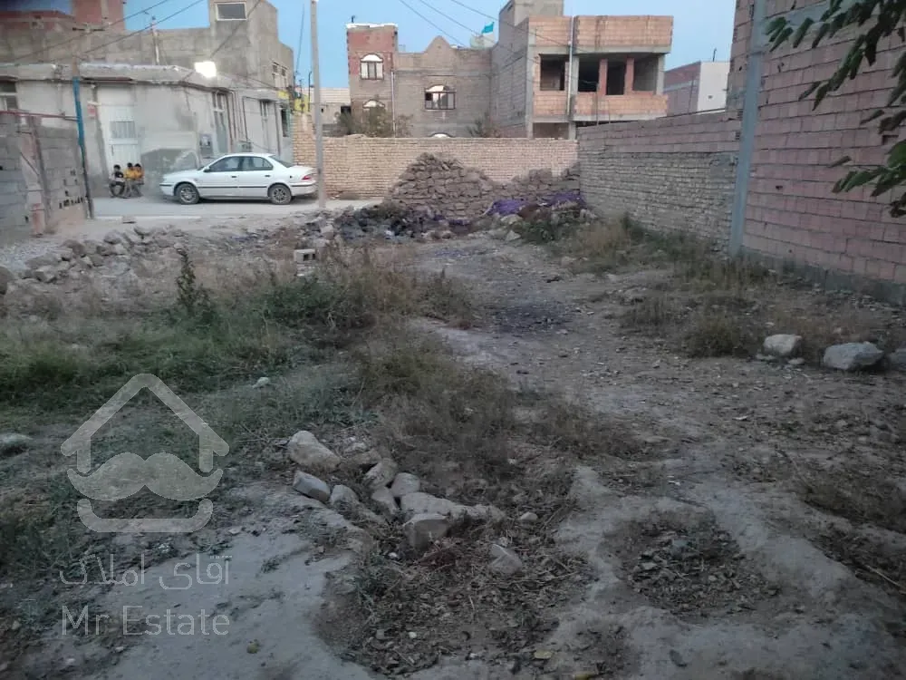 زمین مسکوتی ۲۱۳ مترمربع