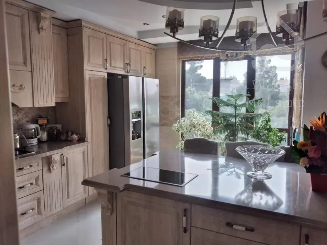 فروش 195 متری کیکاووس