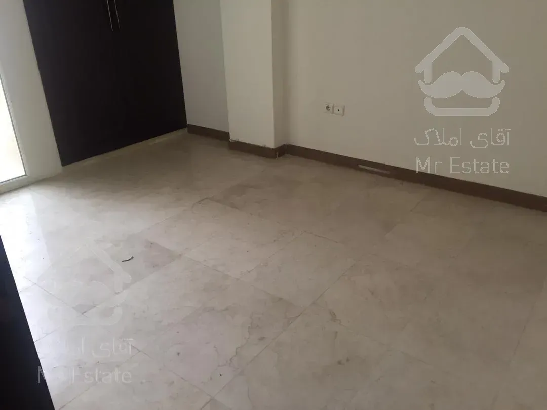 موقعیت اداری پاسداران  90 متر با سند اداری