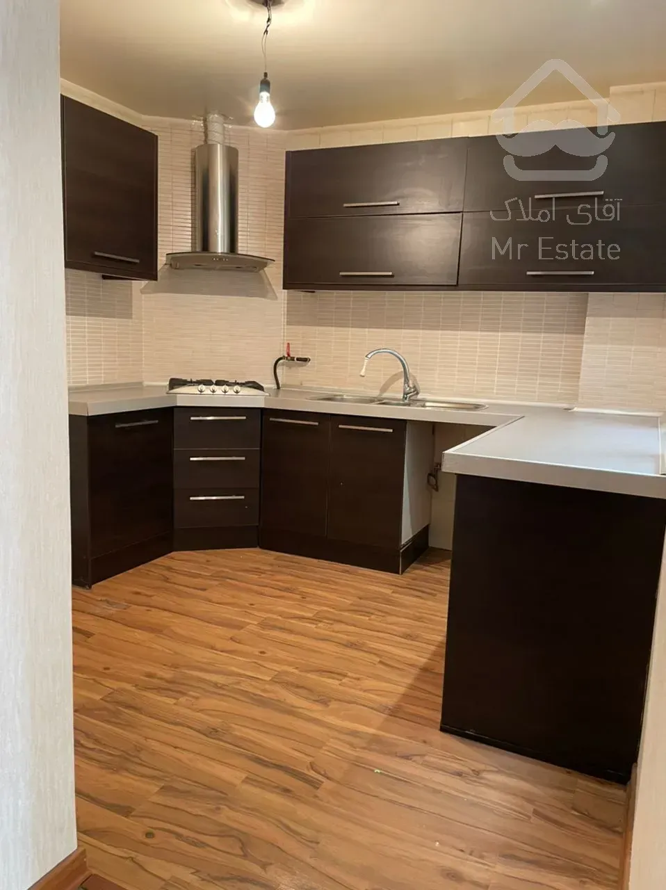 فروش 90 متری هروی