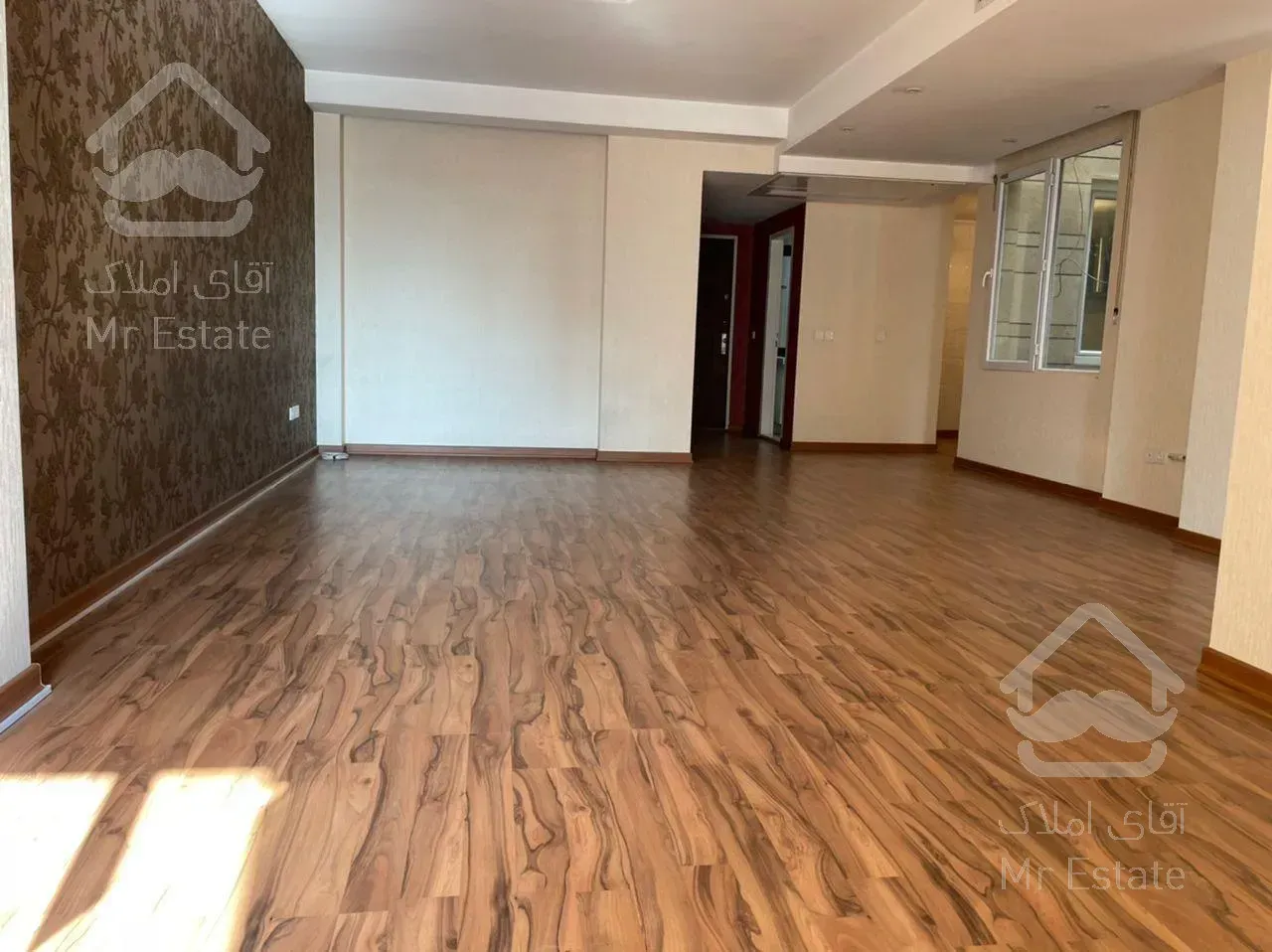 پاسداران 100 متر سند اداری