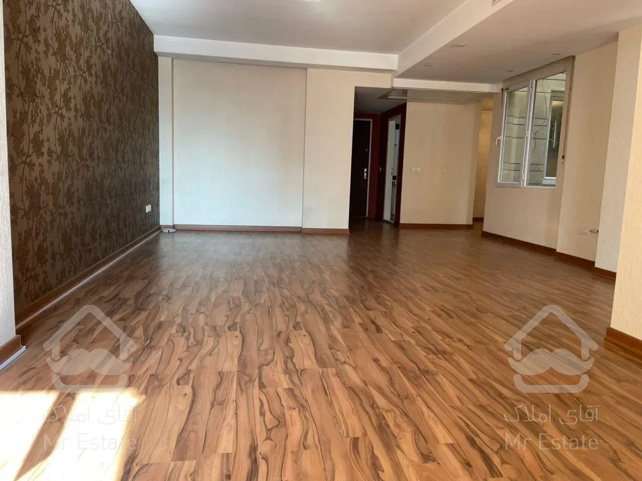 موقعیت اداری 85 متر با سند اداری