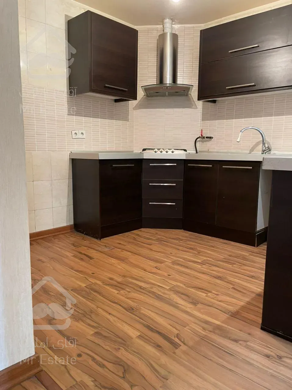 پاسداران 100 متر موقعیت اداری با سند اداری