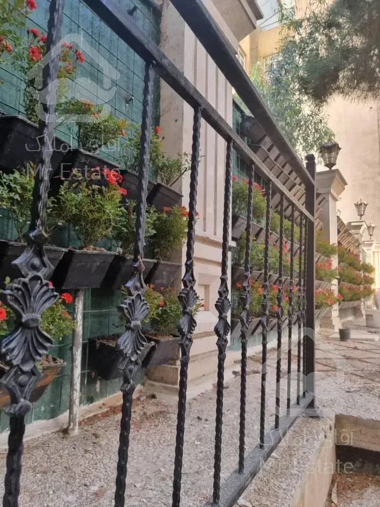 تجاری ۱۶متر کف ۱۶متر انباری