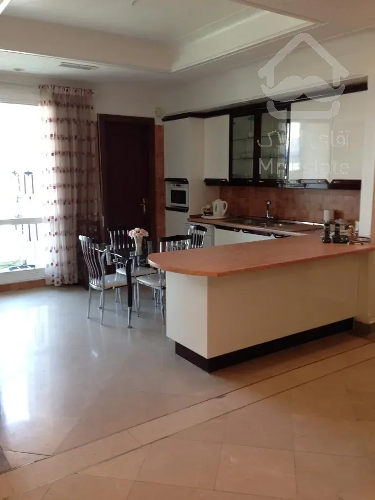 فروش 215 متری دیباجی شمالی