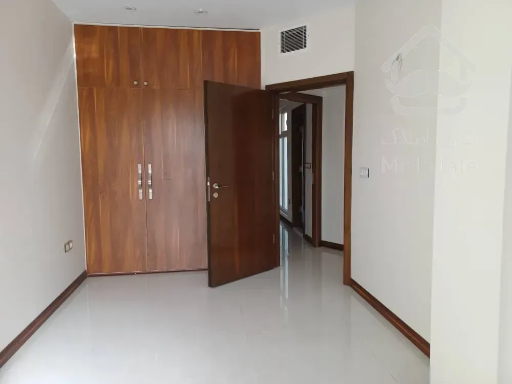 اجاره 180 متری اختیاریه