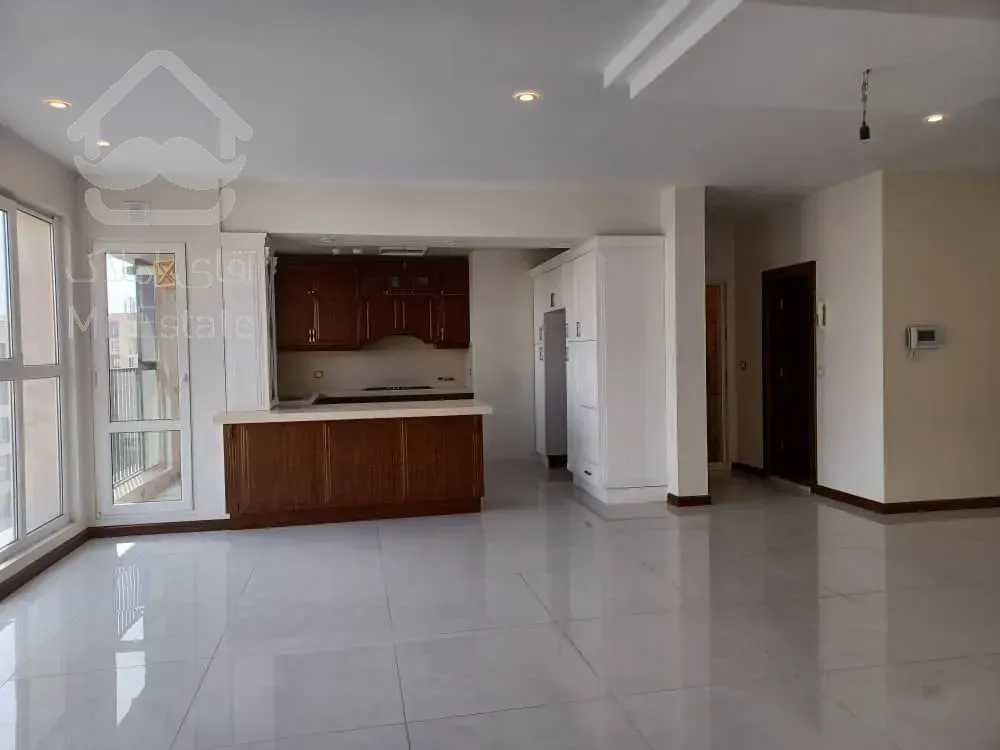 فروش 180 متر پاسداران