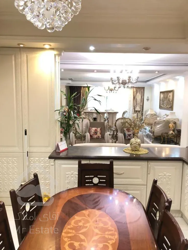 فروش 170 متری پاسداران