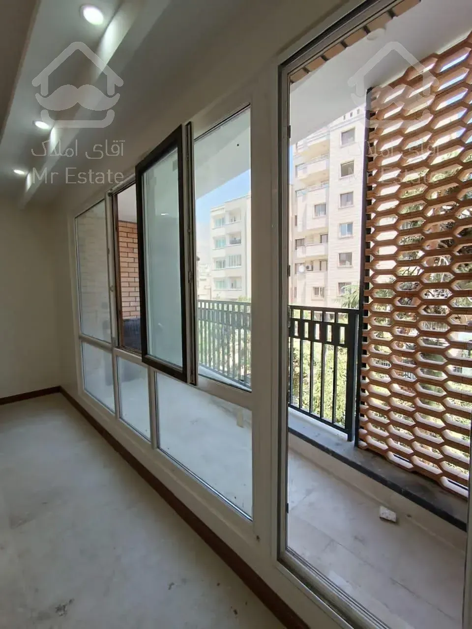 پاسداران 150 متری شیک و مدرن