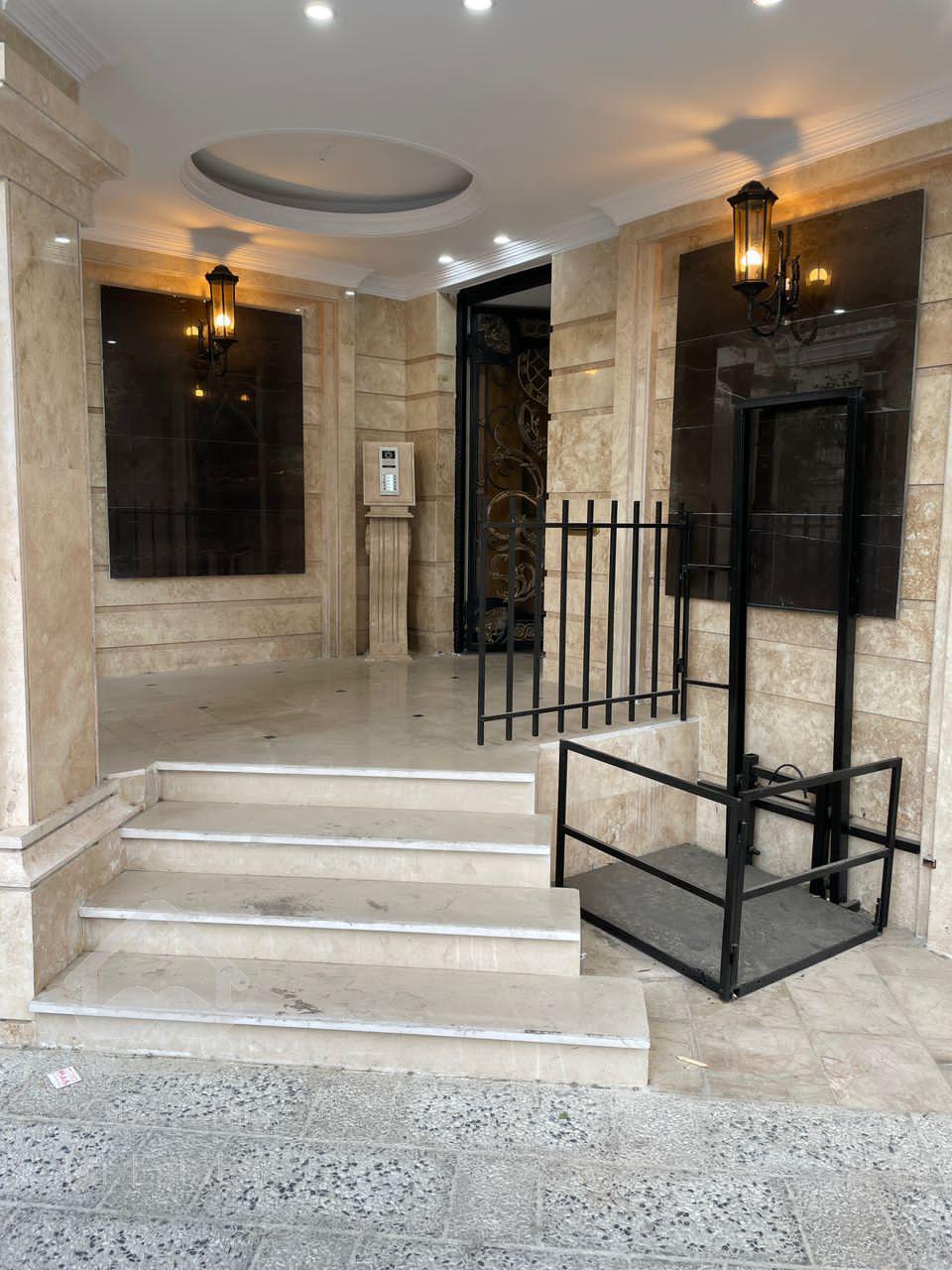 فروش آپارتمان دوخوابه فردوس شرق