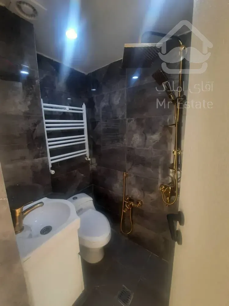 فروش آپارتمان ۸۰متری ۲خواب خطی رو به آفتاب شهرک هما