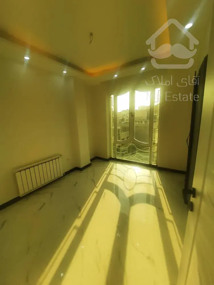 فروش آپارتمان ۸۰متری ۲خواب خطی رو به آفتاب شهرک هما