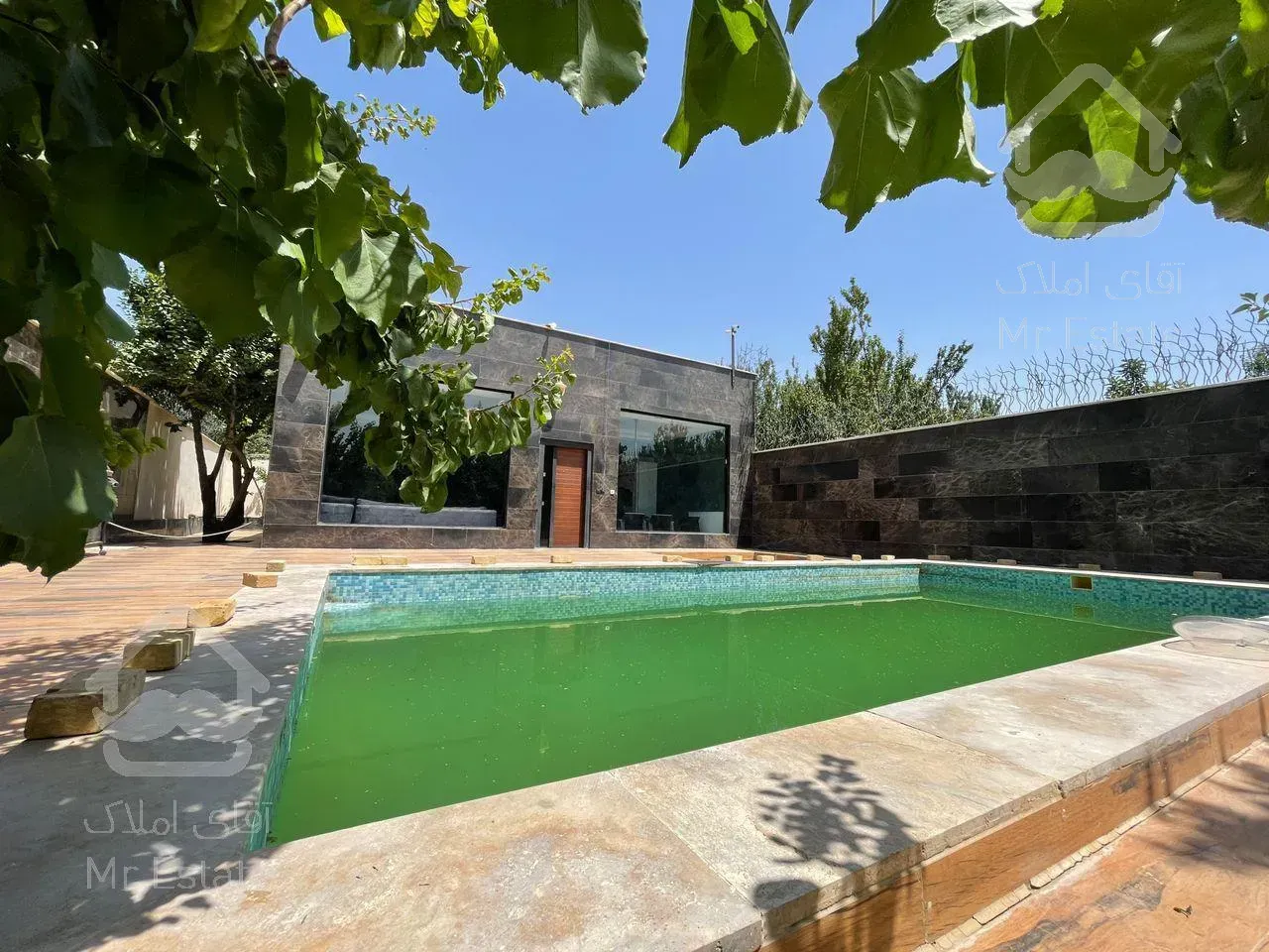 600متر باغ ویلا مدرن در شهریار