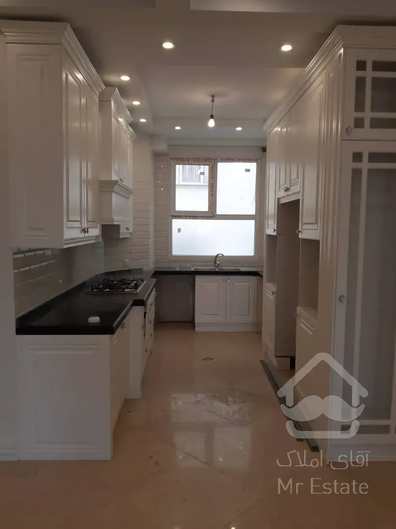 فروش 190 متری احتشامیه