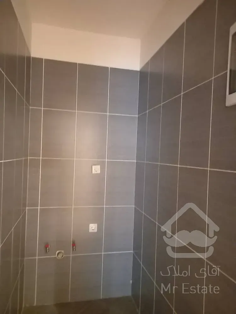 110 متر پاسداران