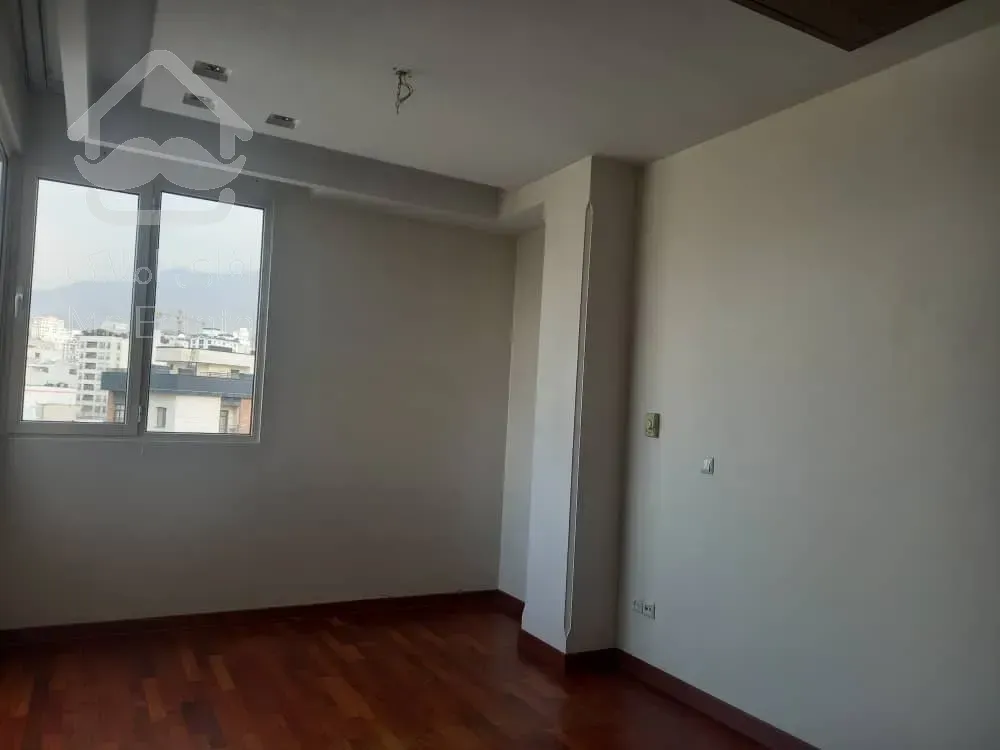 فروش 120 متر مسکونی پاسداران