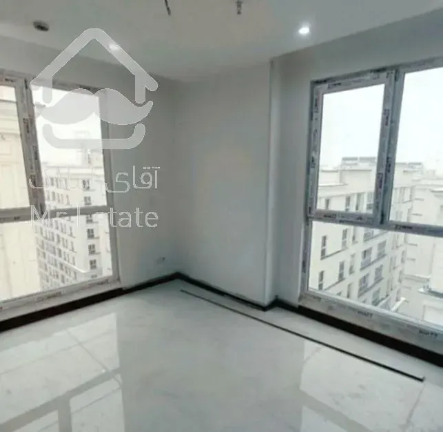 ۱۱۵ متر رونیکا پلاس پاسداران