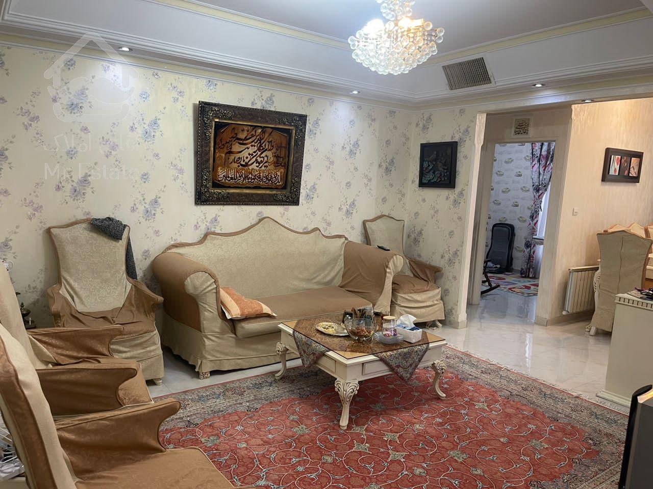 ۶۸ متر دو کله نور گیر خوش چیدمان