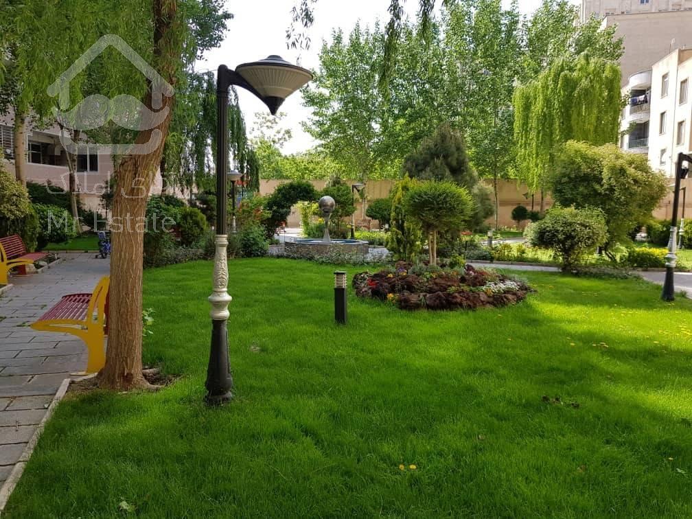 فروش ۹۵متر سوپر لاکچرس با ۳۰متر ترای