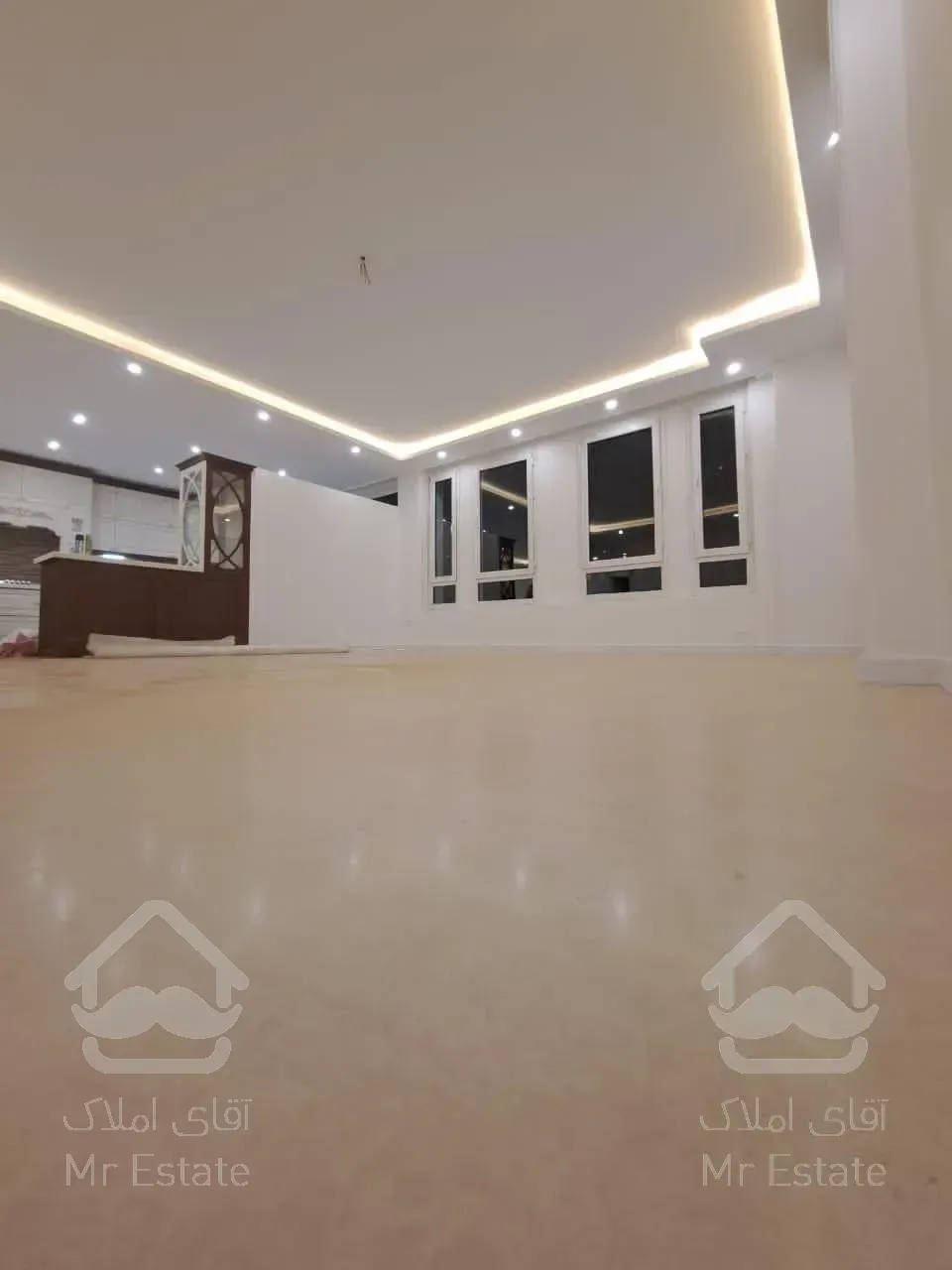 موقعیت اداری مستغلات 2300 متری