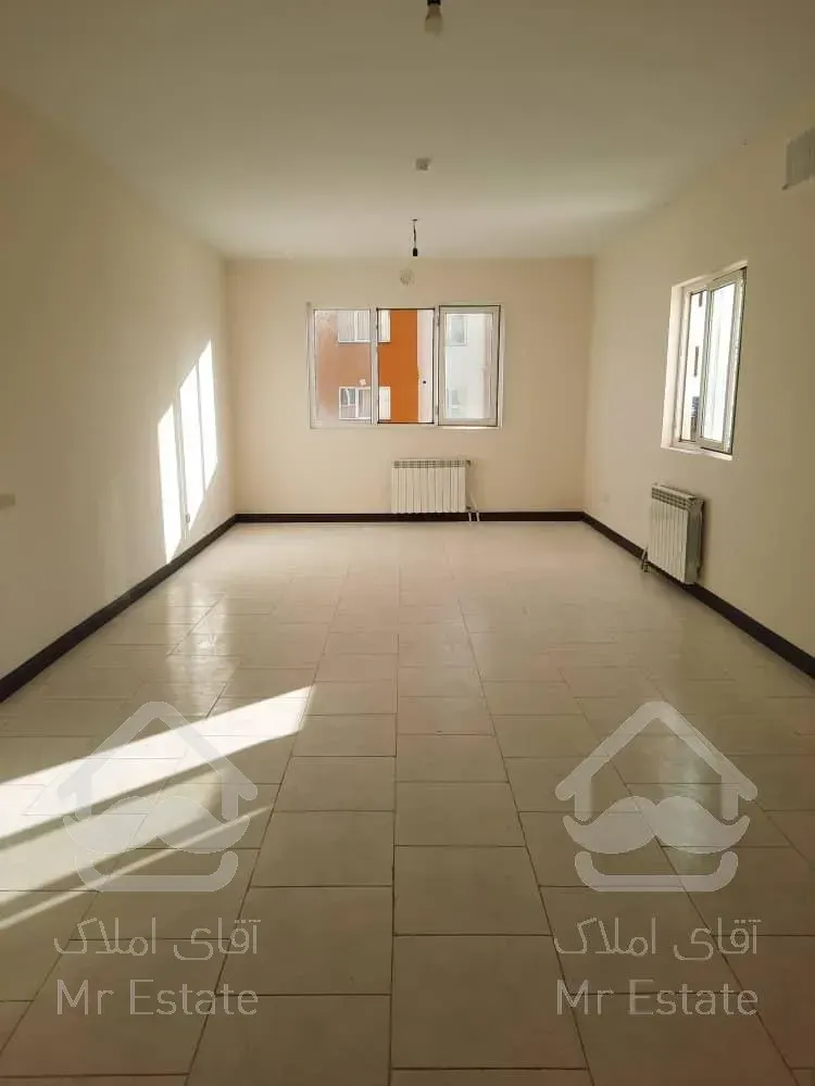 آپارتمان ۸۵ متری   فاز ۵ شمالی