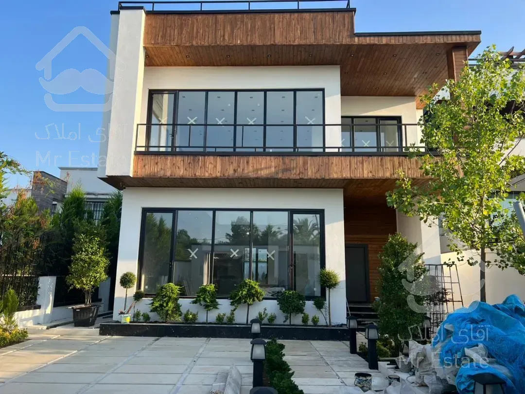 خرید ویلا استخردار شمال نوساز مدرن 390 متر عباس آباد