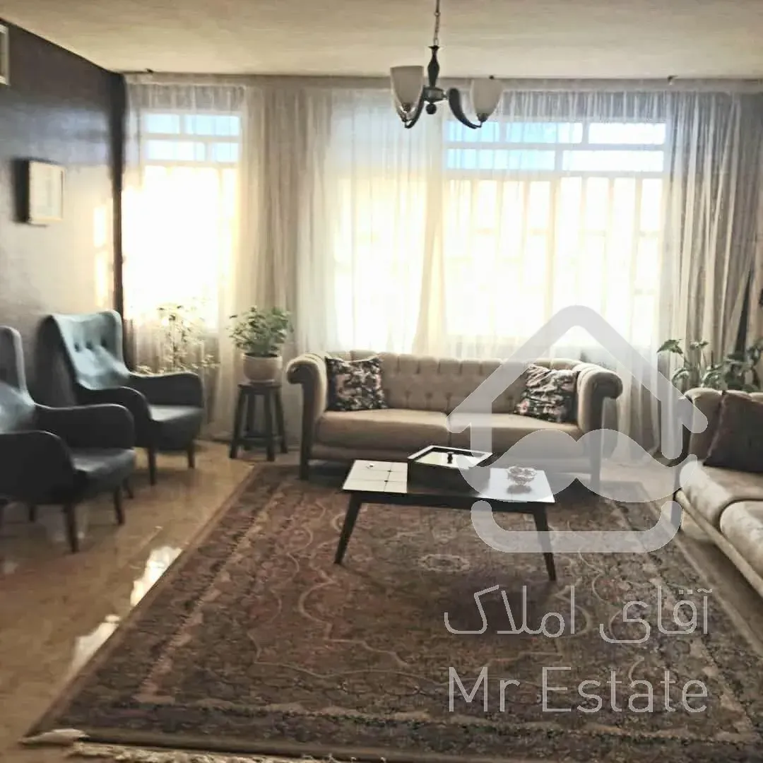 اجاره طبقه ویلایی ۲۲۰متری ۴خواب در بلوار انقلاب