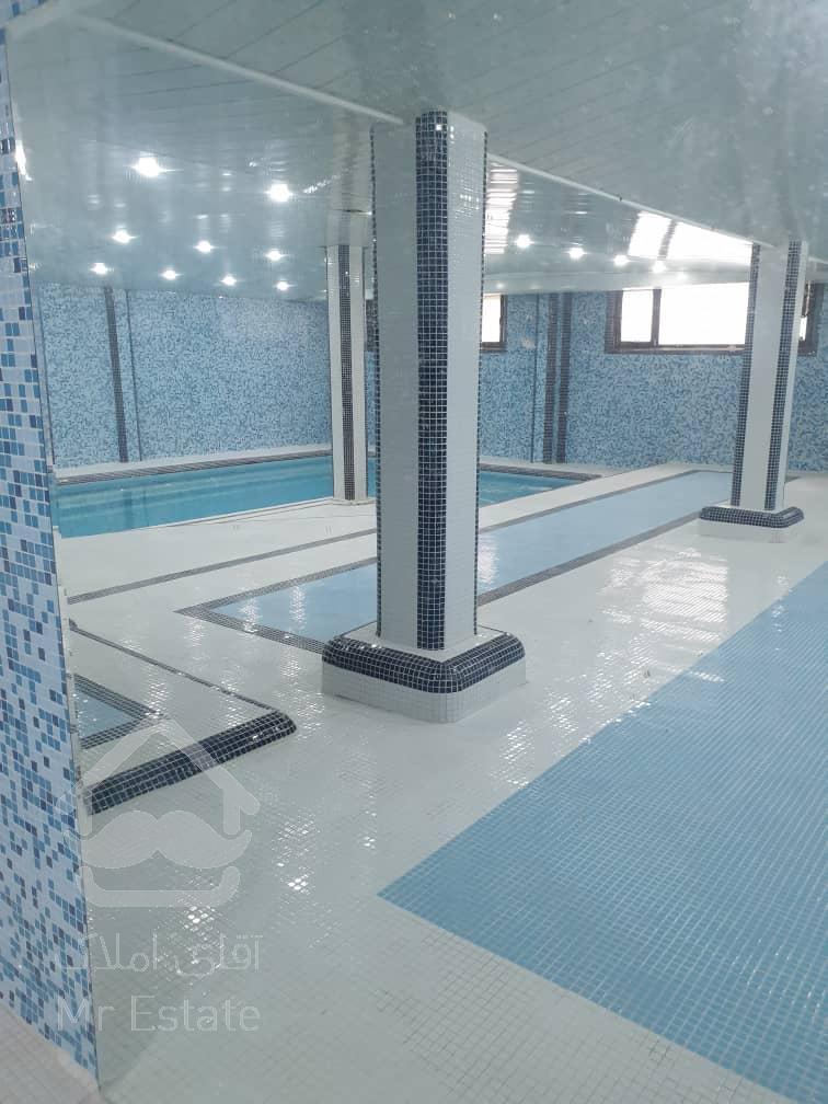 ساختمانی زیبا ،با نورگیری عالی