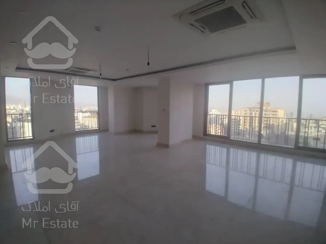 فروش ۳۲۰ متر آپارتمان / ۴ خوابه / ۳ خواب مستر