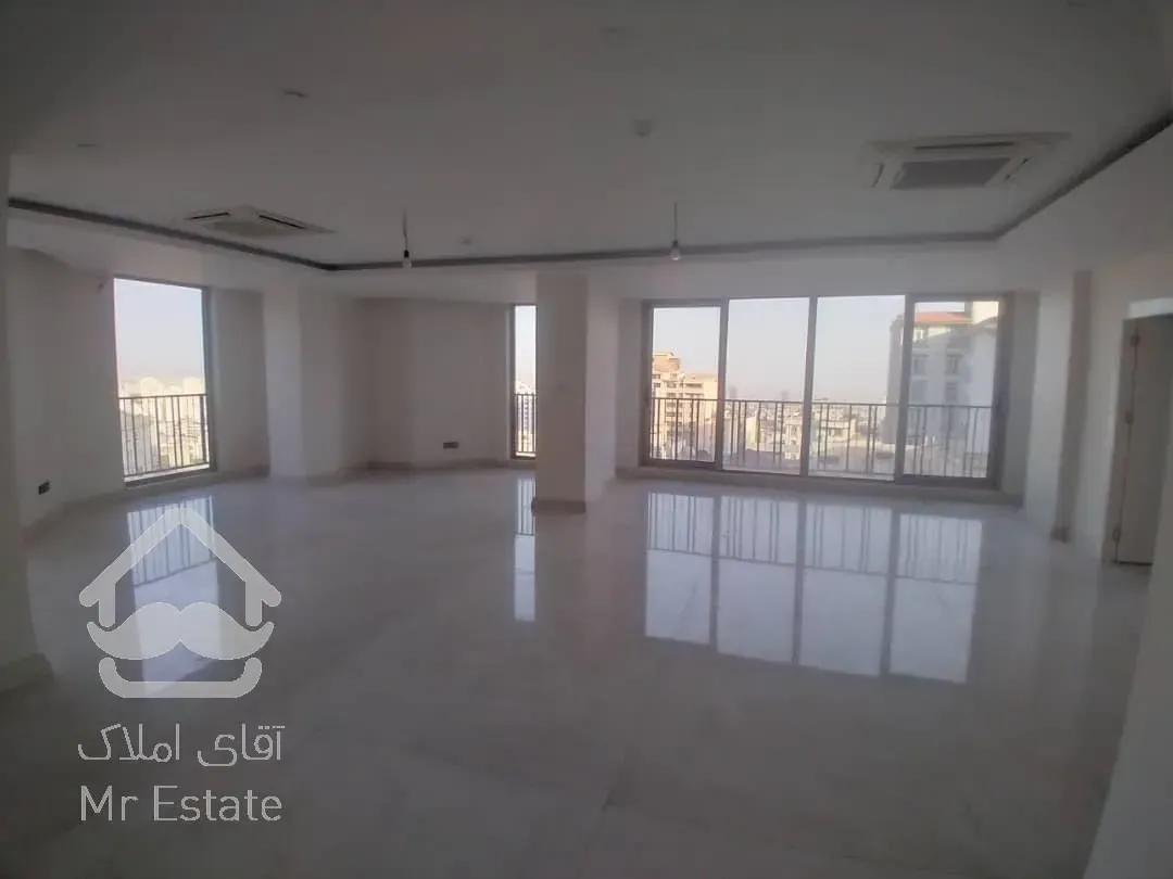 فروش ۳۲۰ متر آپارتمان / ۴ خوابه / ۳ خواب مستر