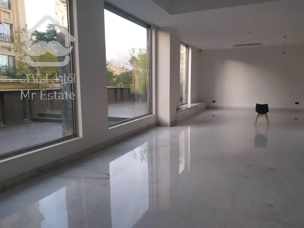 فروش ۳۲۰ متر آپارتمان / ۴ خوابه / ۳ خواب مستر