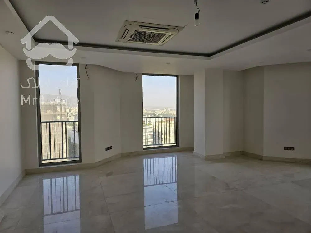 فروش ۳۲۰ متر آپارتمان / ۴ خوابه / ۳ خواب مستر