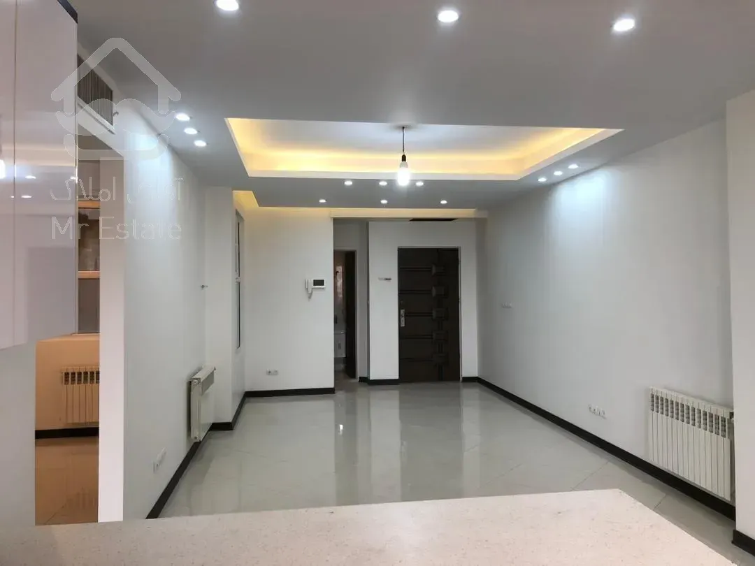 فروش اپارتمان ۹۴ متر زیر قیمت سالن پرده خور نور و نقشه عالی