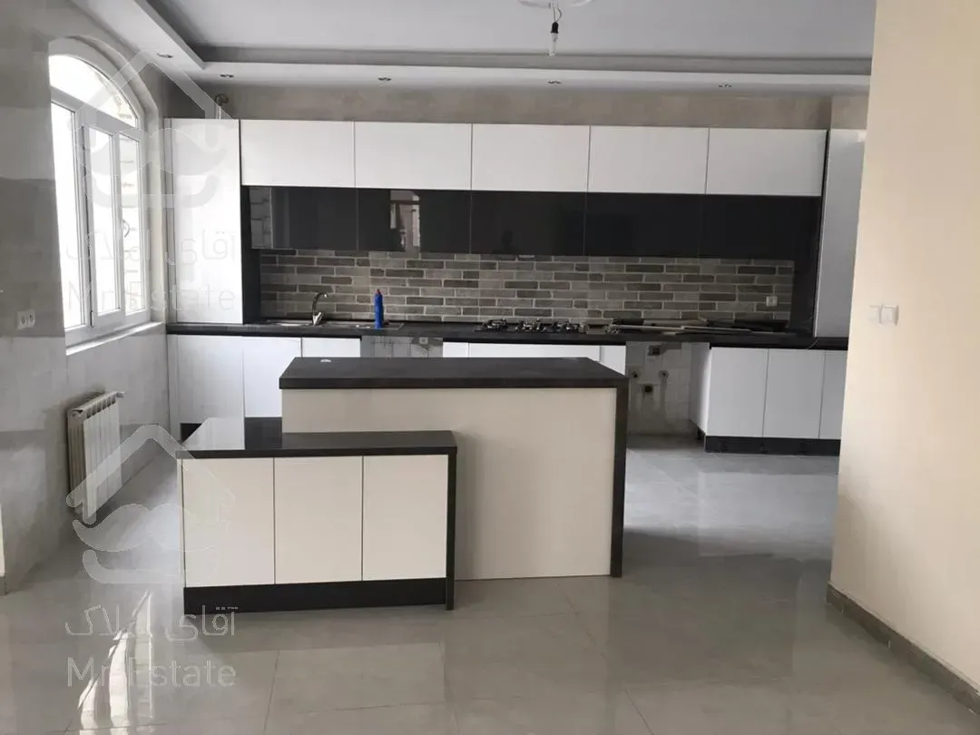 آپارتمان 125 متری برای فروش در اندرزگو