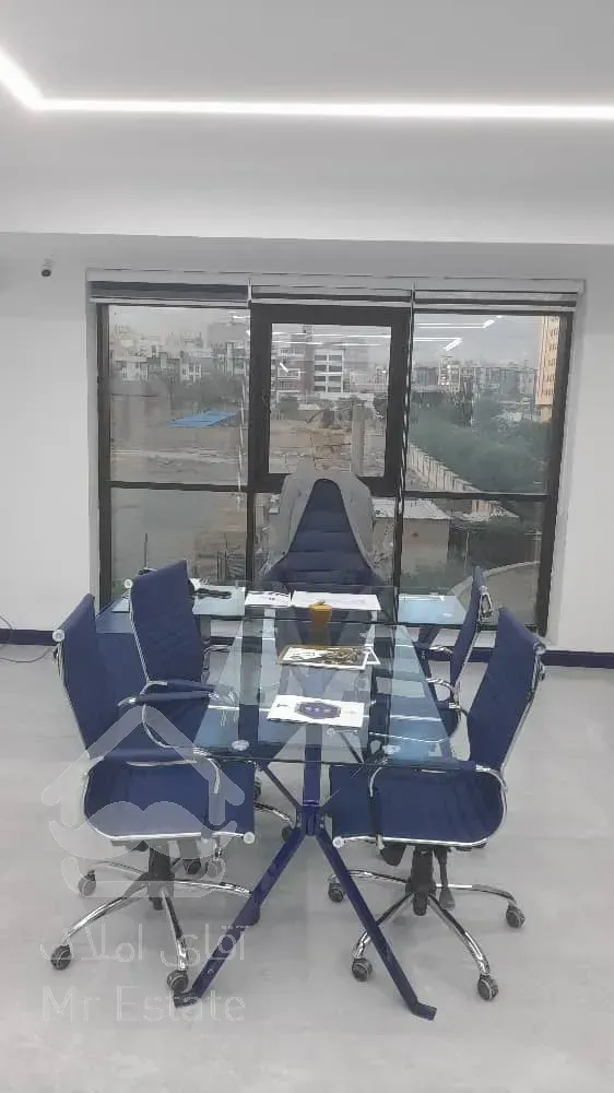 فروش واحد اداری در پونک / فلت و با امکان دسترسی 24 ساعته به آفیس