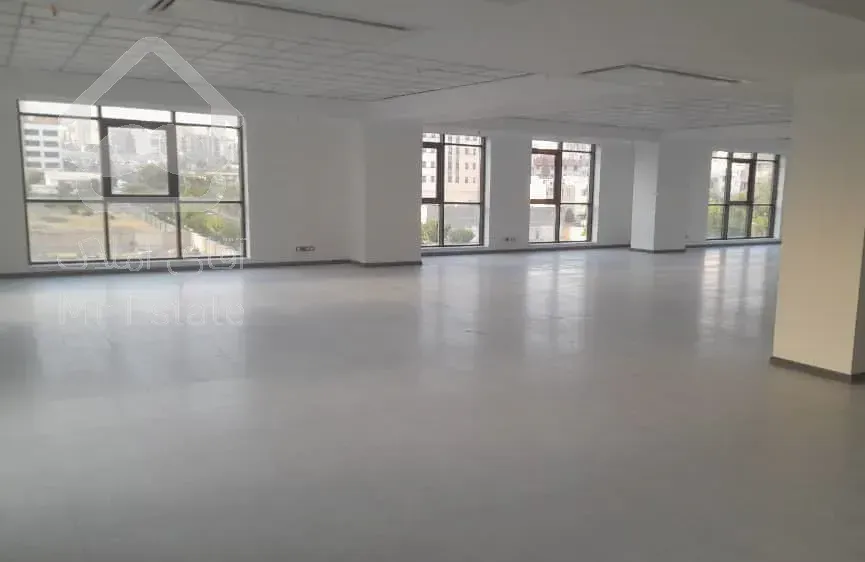 فروش در پارک اداری / موقعیت اداری / سند اداری / متراژ متنوع