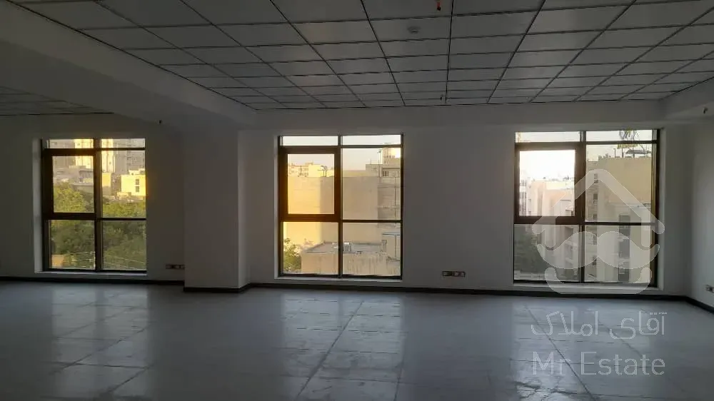 فروش واحد اداری در پونک / فلت و با امکان دسترسی 24 ساعته به آفیس