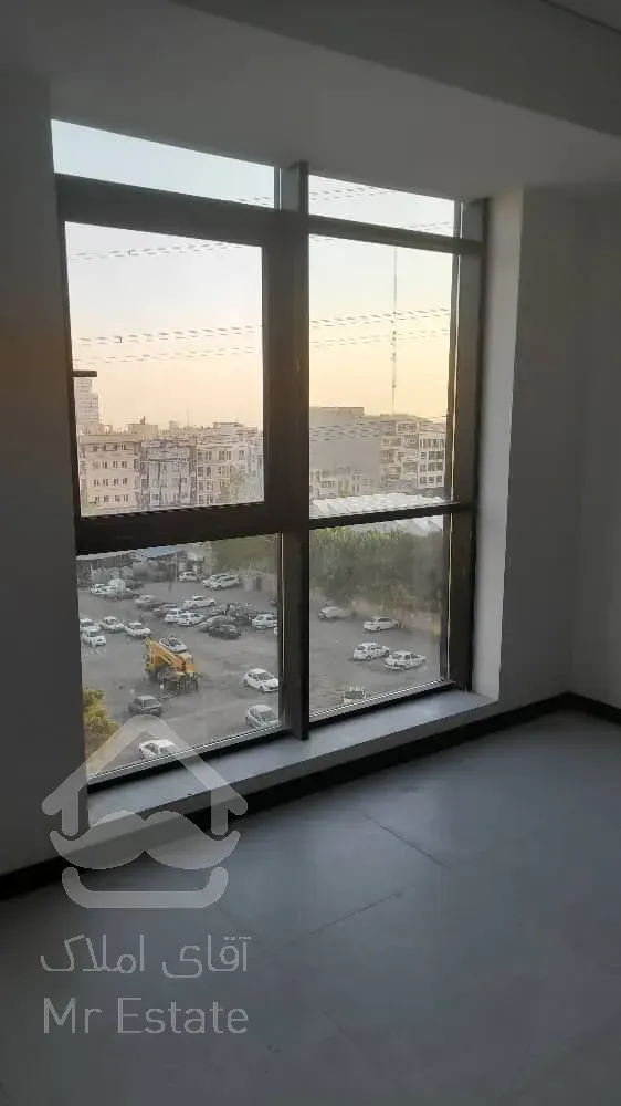 فروش واحد اداری در پونک / فلت و با امکان دسترسی 24 ساعته به آفیس