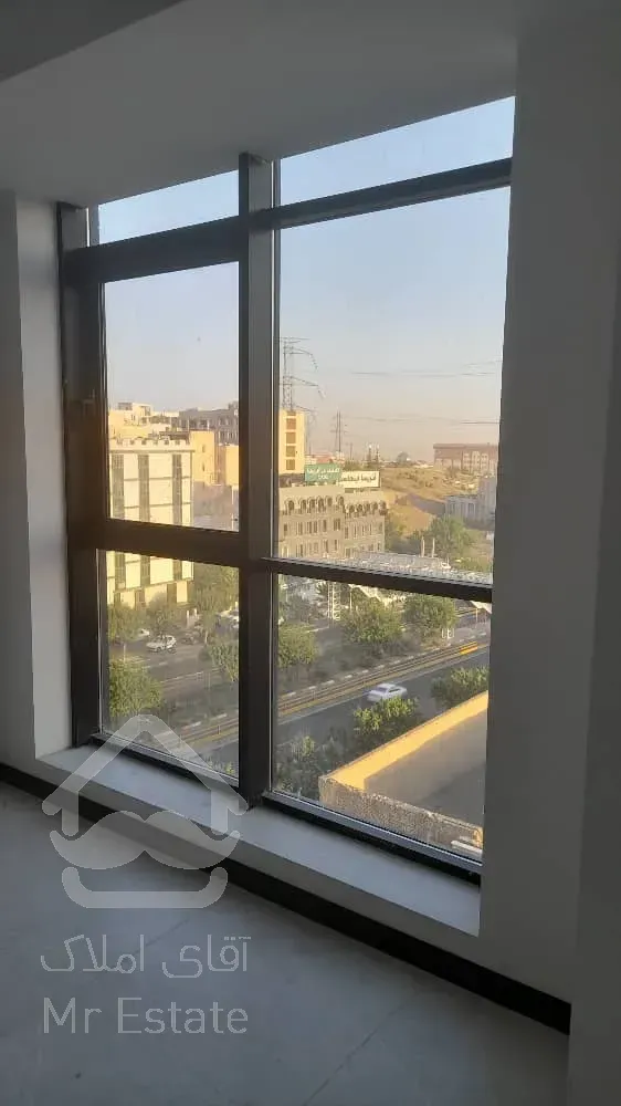 فروش واحد اداری در پونک / فلت و با امکان دسترسی 24 ساعته به آفیس