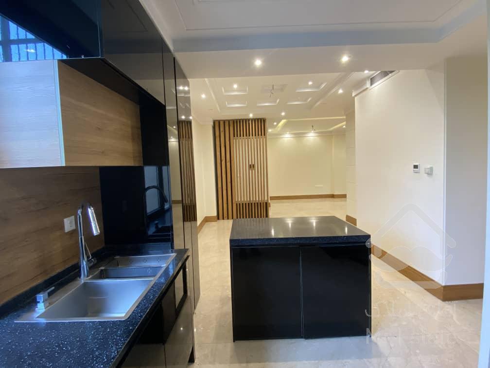 آپارتمان فروشی ۱۱۹متری/ ۲ خواب / خوش نقشه/ فرمانیه