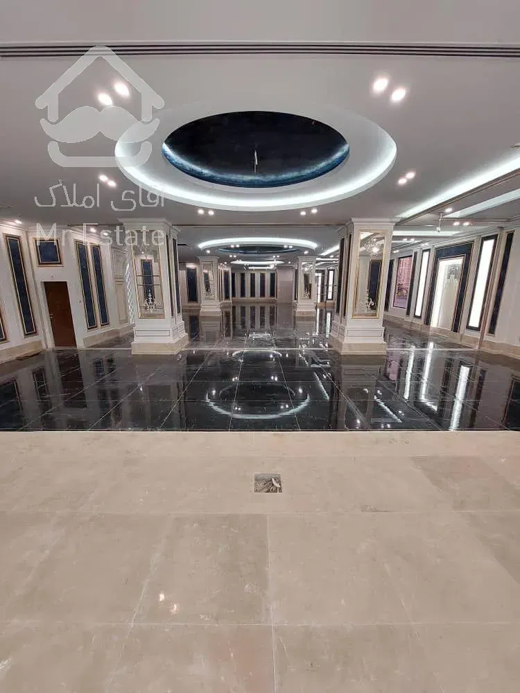 عمارت پاسداران سازه ای قدرتمند و متفاوت