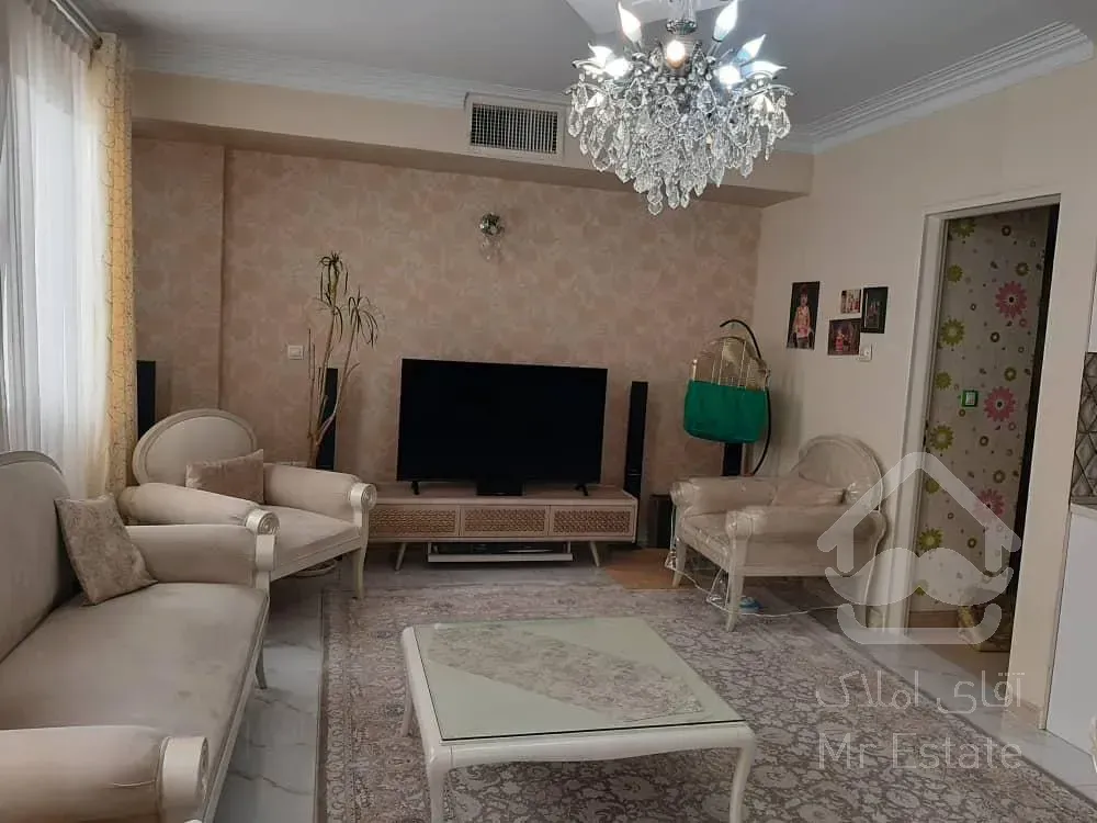 فروش اپارتمان ۸۶ متر زیر قیمت سالن پرده خور نور و نقشه عالی