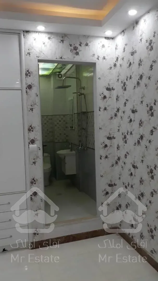 ۸۰متری دو خوابه آپارتمان کمیل