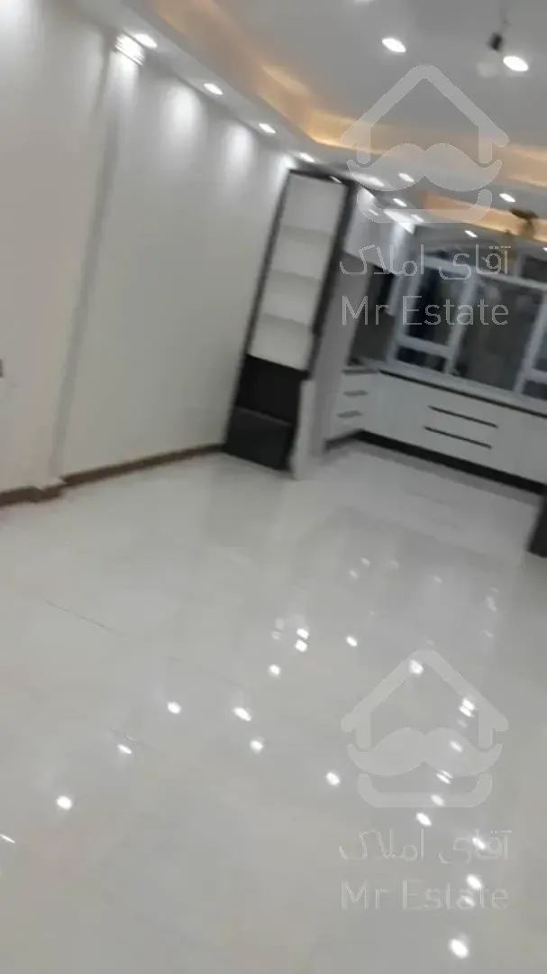 ۸۰متری دو خوابه آپارتمان کمیل