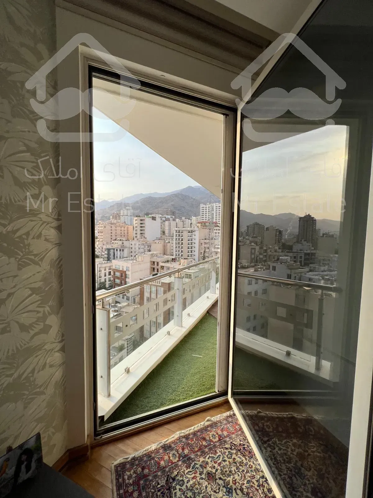 اجاره واحد ۳۲۰ متری برج در فرمانیه