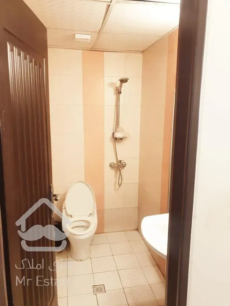 ۱۵۱متر موقعیت اداری/ ۶سال/ ۲پارکینگ/ جردن/ بر بلوار برند/ فوری