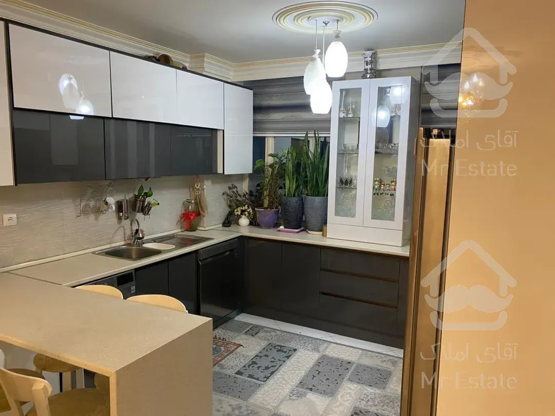 فروش ۹۵متری درحدکلید نخورده شهرک هما