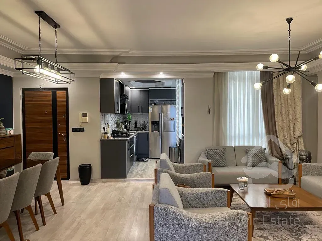 فروش آپارتمان ۱۲۰متر ۲خواب حیاط در اختیار همیلا